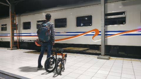 Transporting Bikes On Private Trains